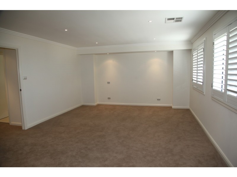 Fairfield East NSW 2165