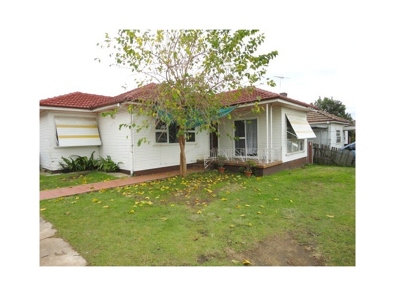 Fairfield NSW 2165