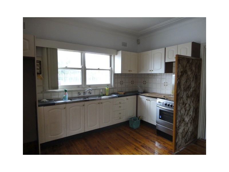 Fairfield East NSW 2165