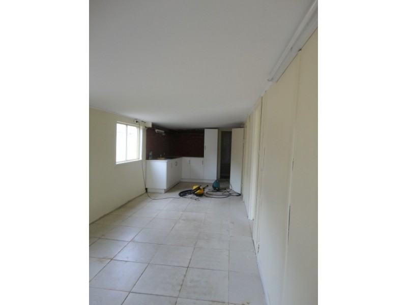 Fairfield East NSW 2165