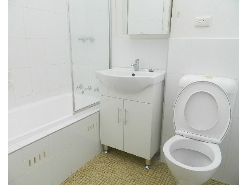 13/26 YORK STREET, Fairfield NSW 2165