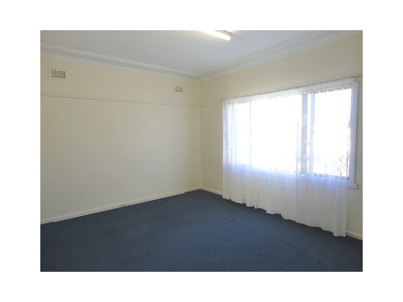 Fairfield West NSW 2165