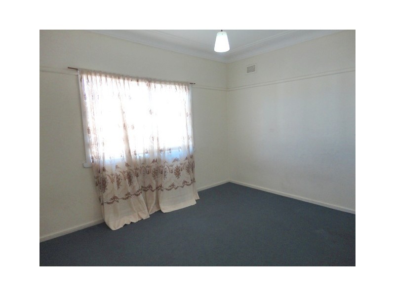 Fairfield West NSW 2165
