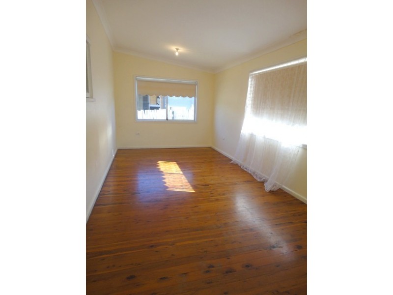 Fairfield West NSW 2165
