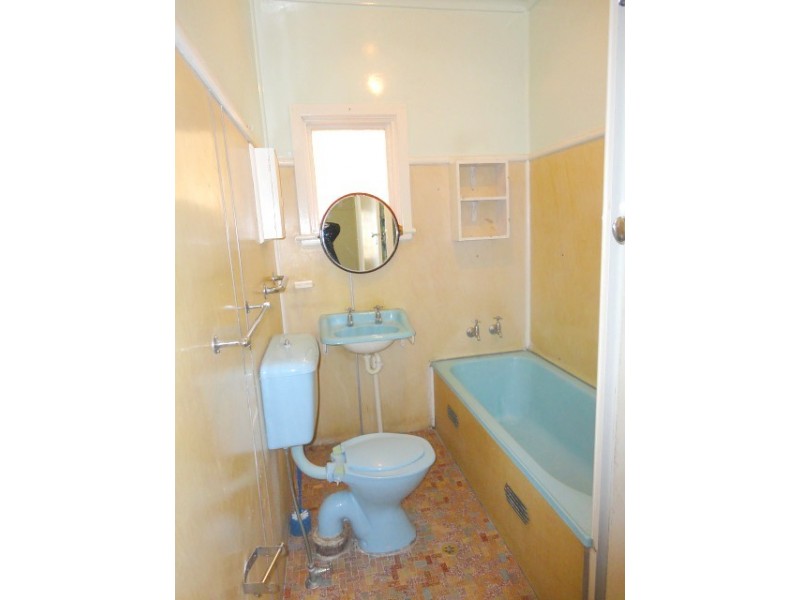 Fairfield West NSW 2165