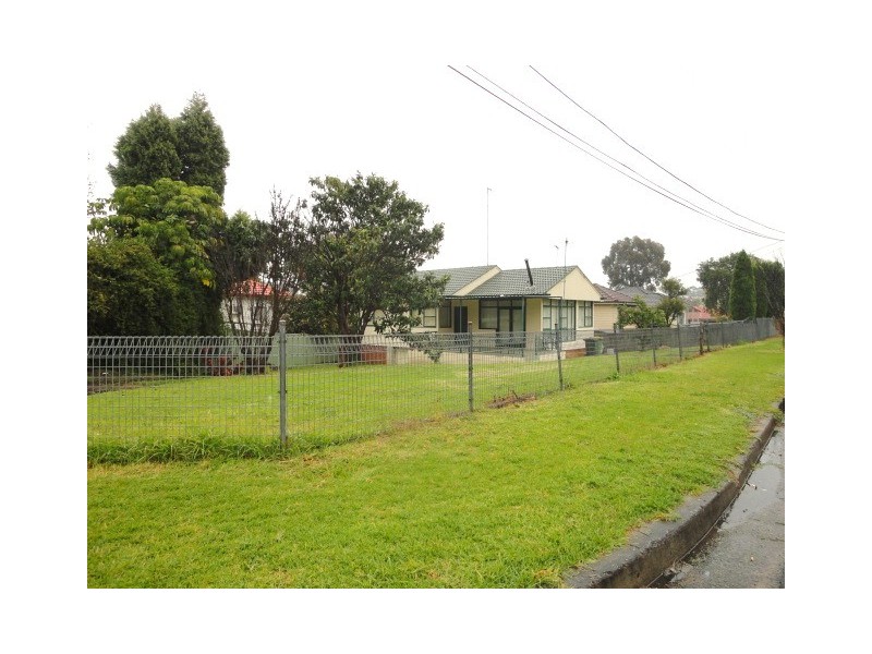 Fairfield West NSW 2165