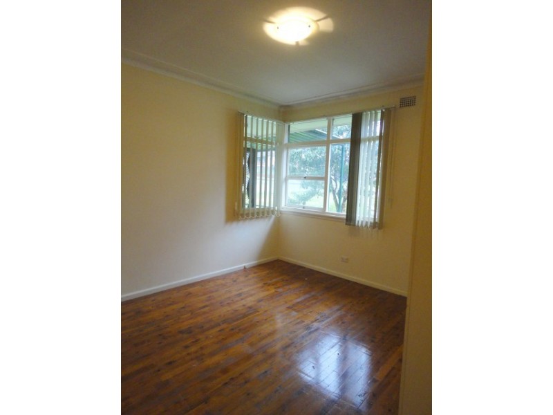 Fairfield West NSW 2165