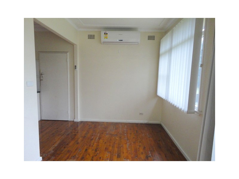 Fairfield West NSW 2165