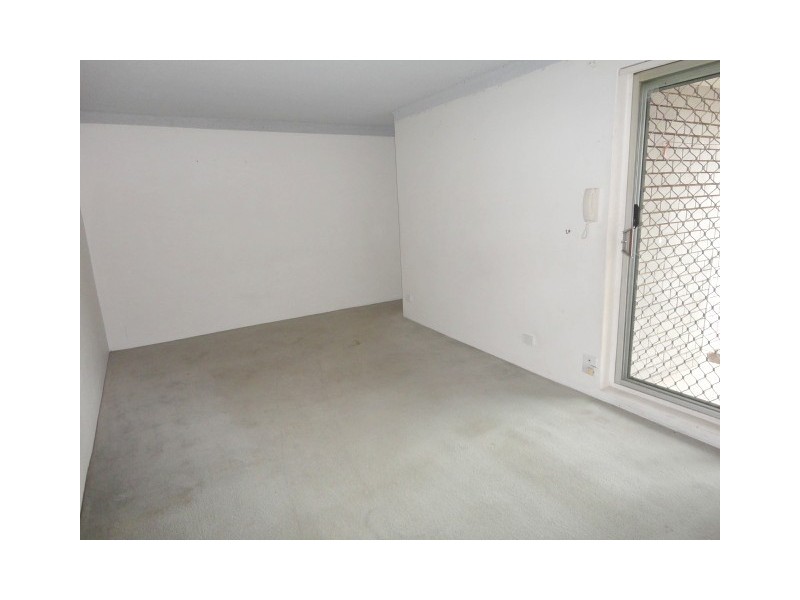 12/7 CARRAMAR AVENUE, Carramar NSW 2163