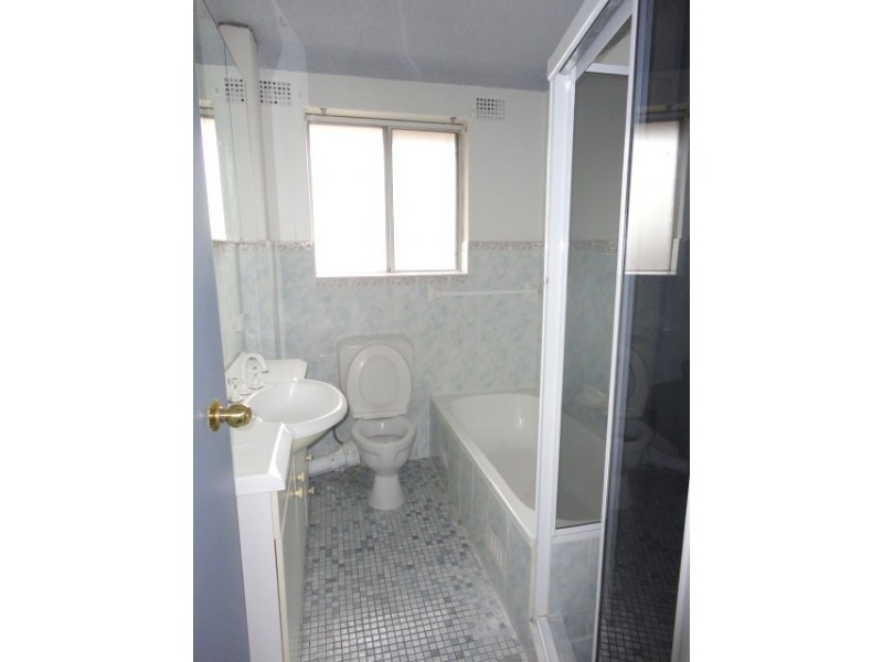 12/7 CARRAMAR AVENUE, Carramar NSW 2163