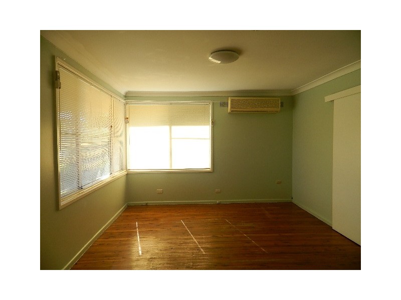 Fairfield West NSW 2165