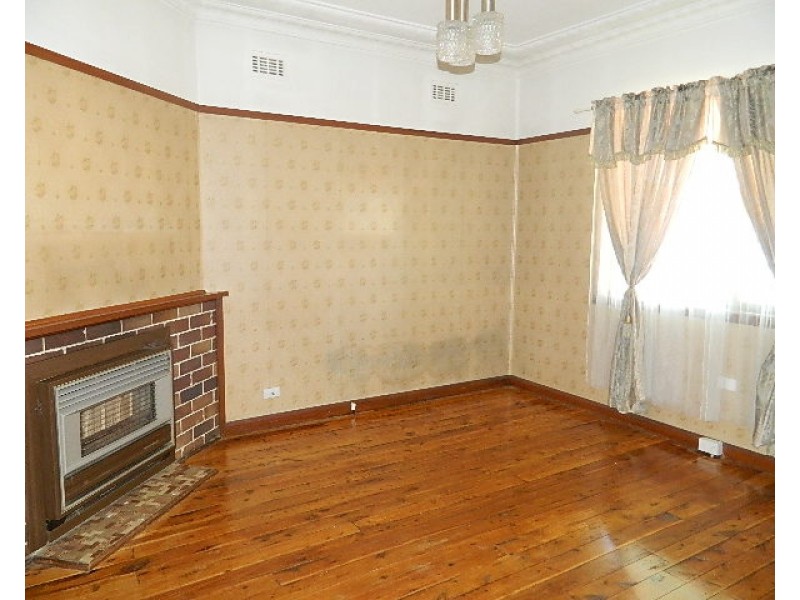 17 OLIVE STREET, Fairfield NSW 2165