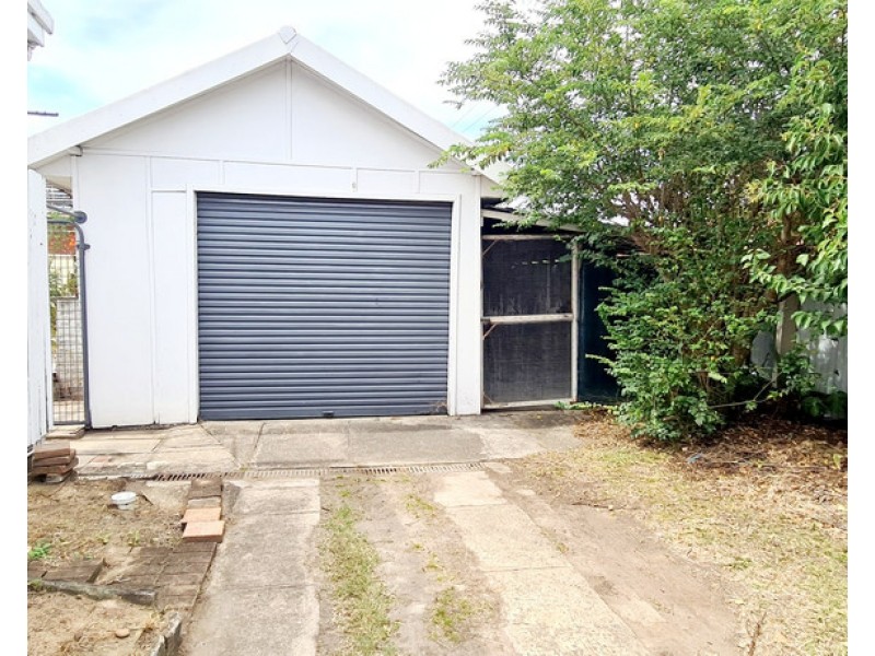 17 OLIVE STREET, Fairfield NSW 2165