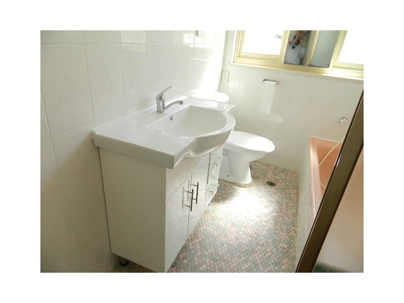 Fairfield East NSW 2165