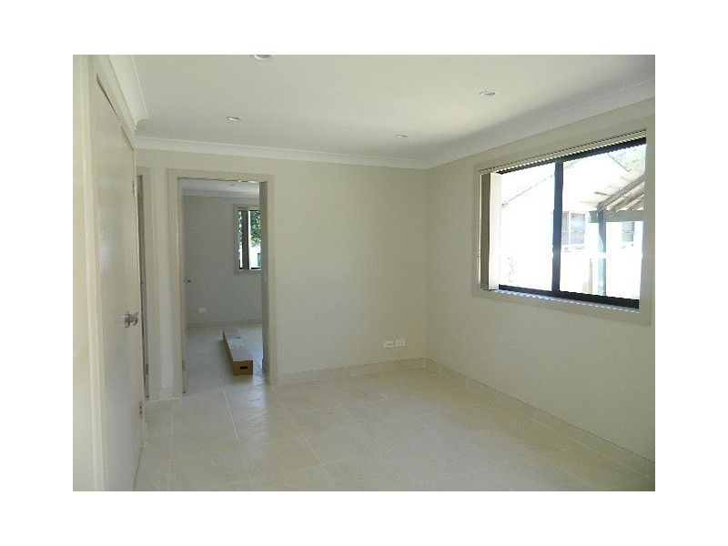 Fairfield West NSW 2165