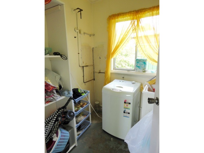 Fairfield West NSW 2165