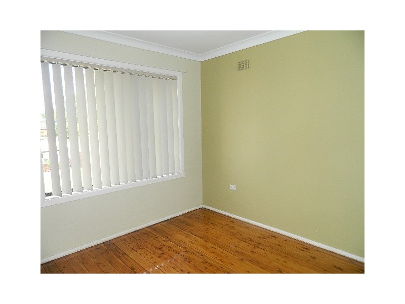 Fairfield West NSW 2165