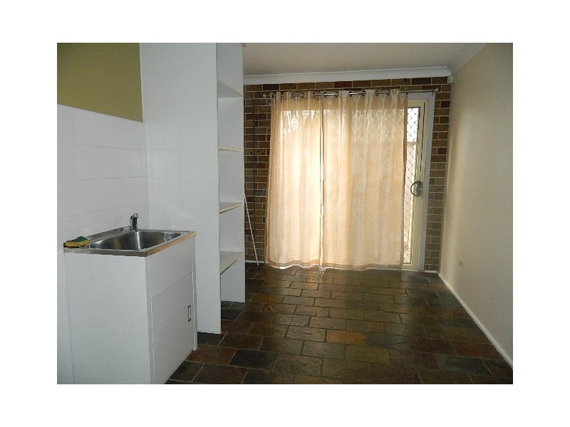 Fairfield West NSW 2165