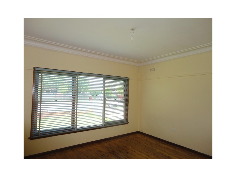 Fairfield East NSW 2165