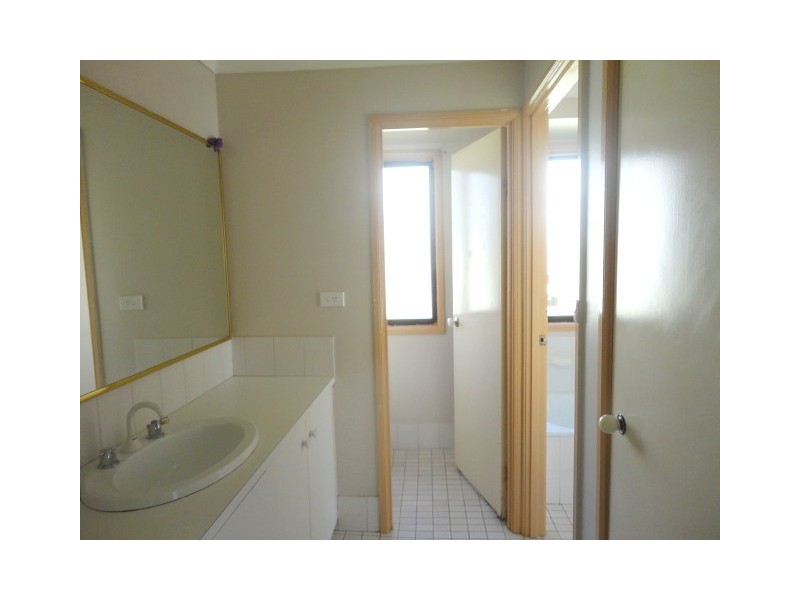 Fairfield West NSW 2165