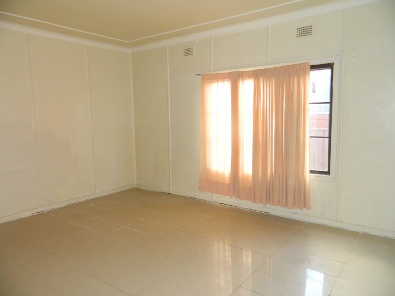 Fairfield NSW 2165