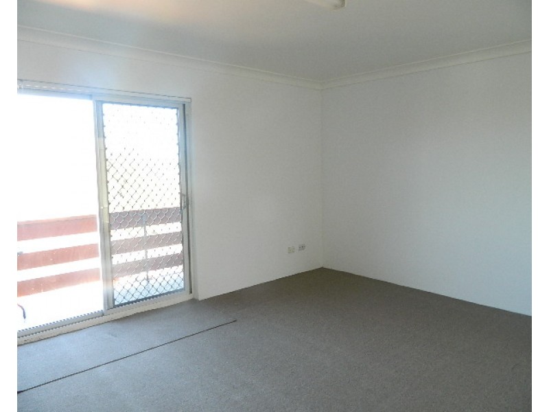 6/4 HARDY STREET, Fairfield NSW 2165