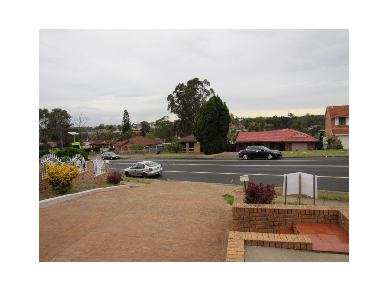 Edensor Park NSW 2176