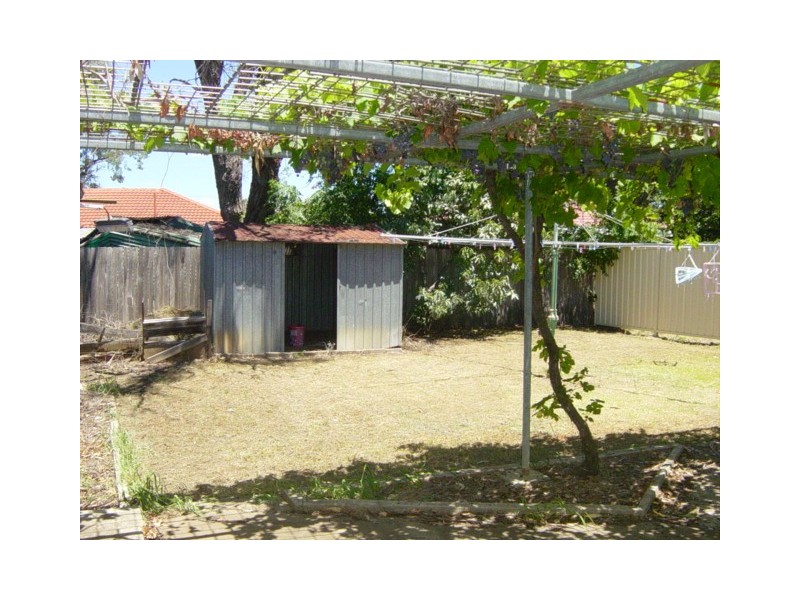 Fairfield West NSW 2165