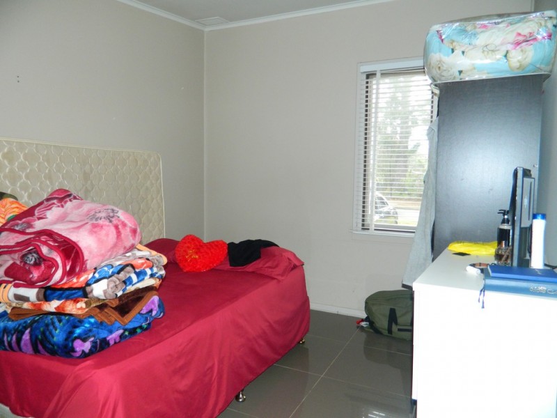 10 LEICHHARDT AVENUE, Fairfield West NSW 2165