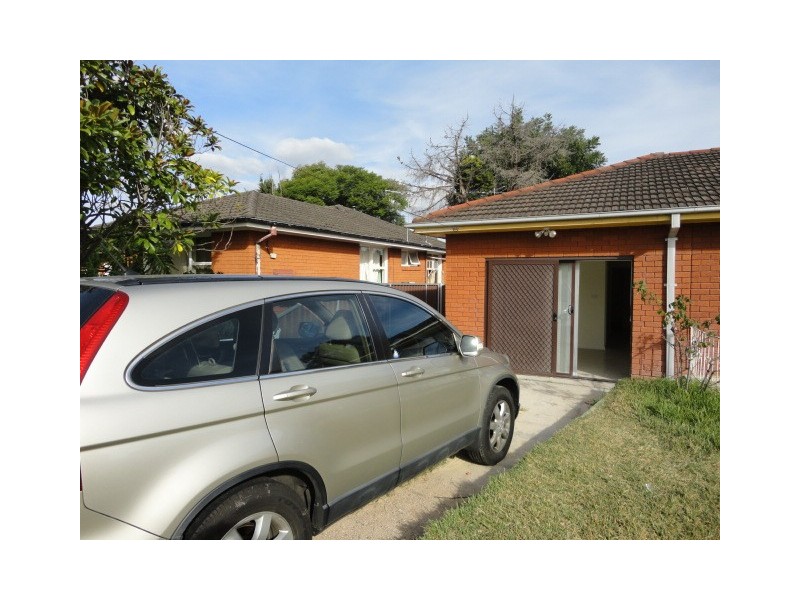 Fairfield West NSW 2165