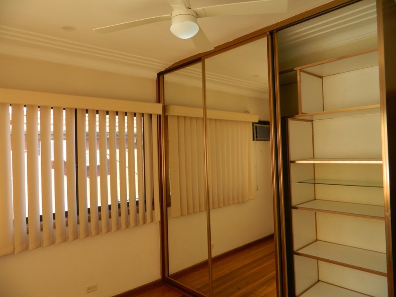 Fairfield East NSW 2165