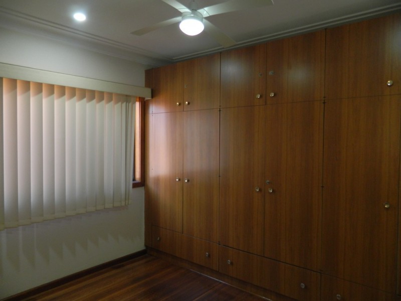 Fairfield East NSW 2165