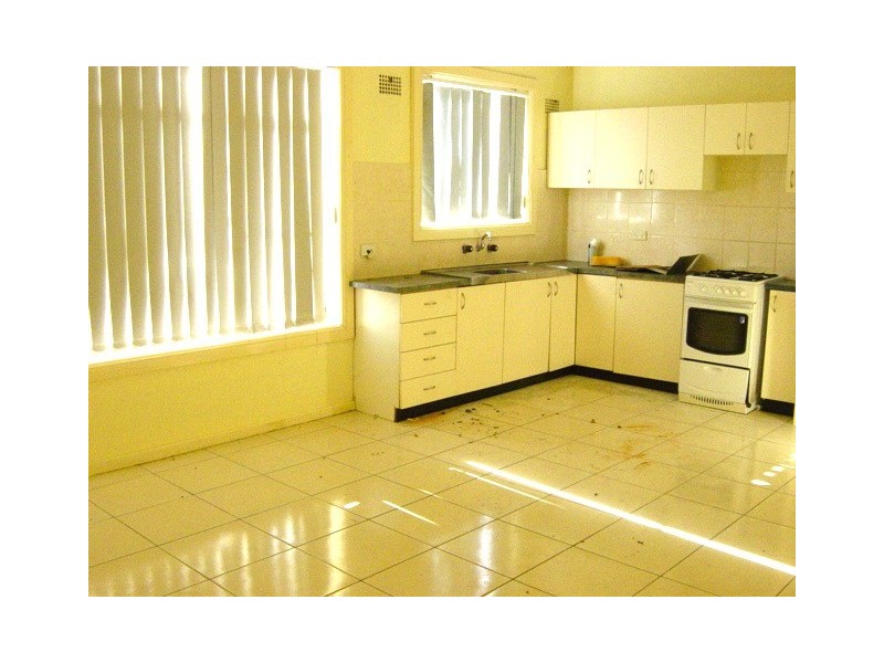 Fairfield East NSW 2165