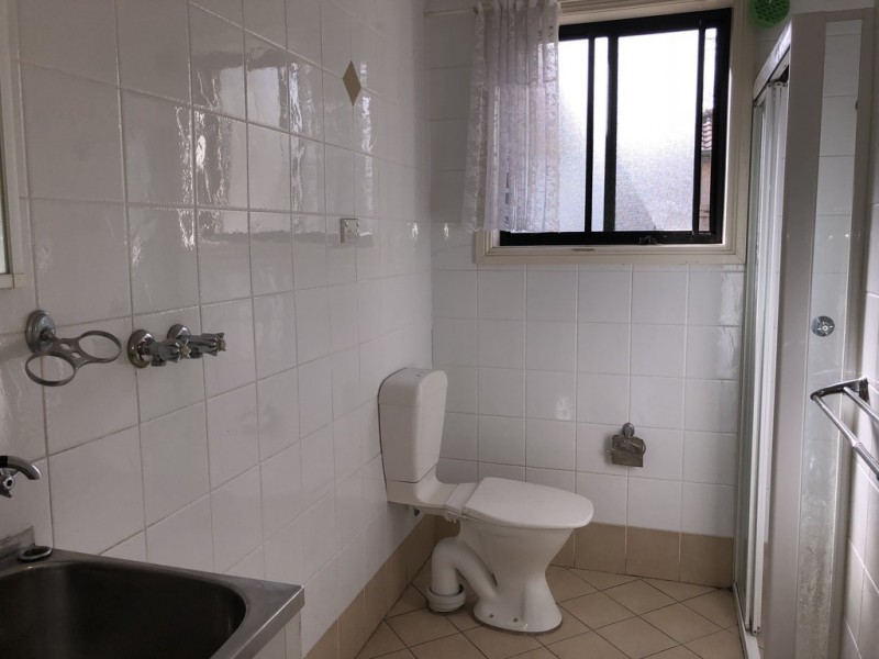 Fairfield NSW 2165
