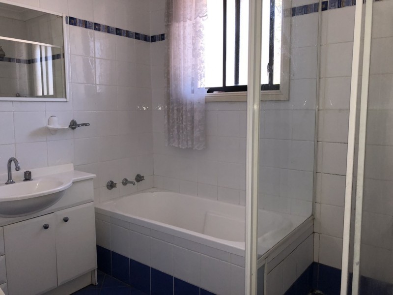 Fairfield NSW 2165