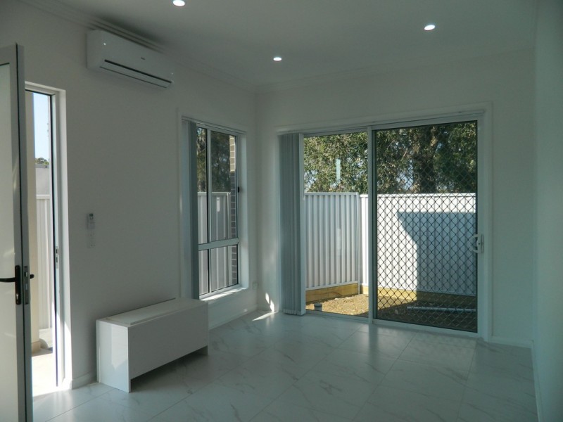 Fairfield West NSW 2165