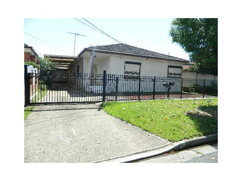 13 Veron Street, Fairfield East NSW 2165