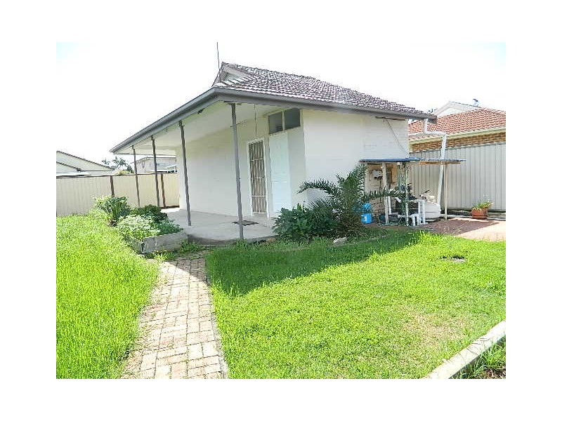 13 Veron Street, Fairfield East NSW 2165