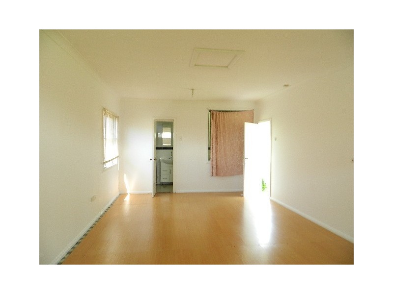 13 Veron Street, Fairfield East NSW 2165