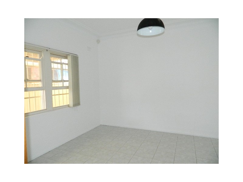 13 Veron Street, Fairfield East NSW 2165