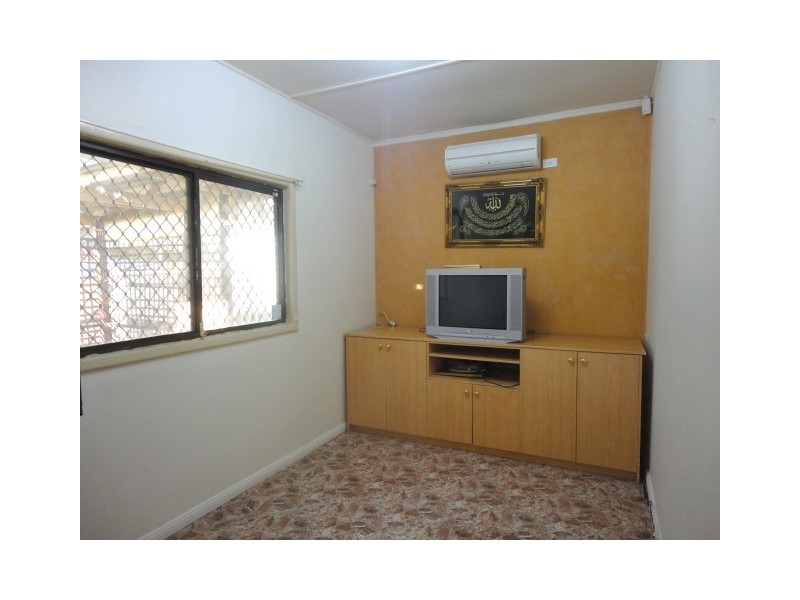 Fairfield East NSW 2165