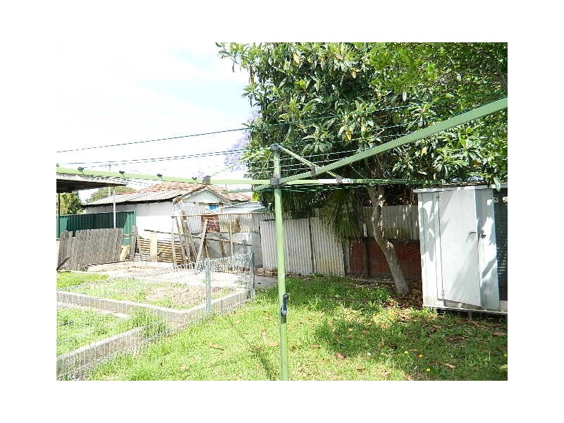 Fairfield East NSW 2165