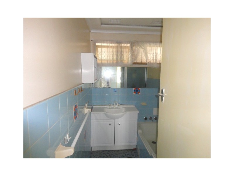 Canley Heights NSW 2166