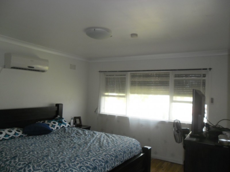 Fairfield West NSW 2165