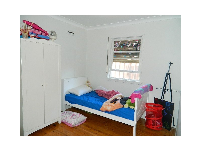 Fairfield West NSW 2165