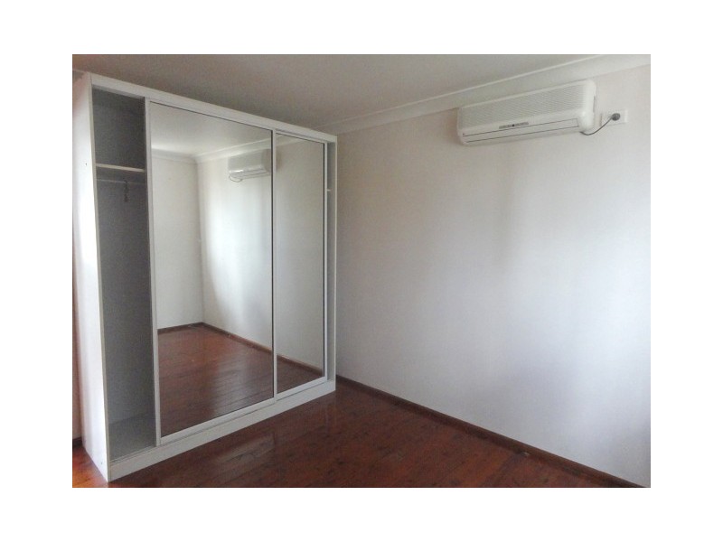 Fairfield West NSW 2165