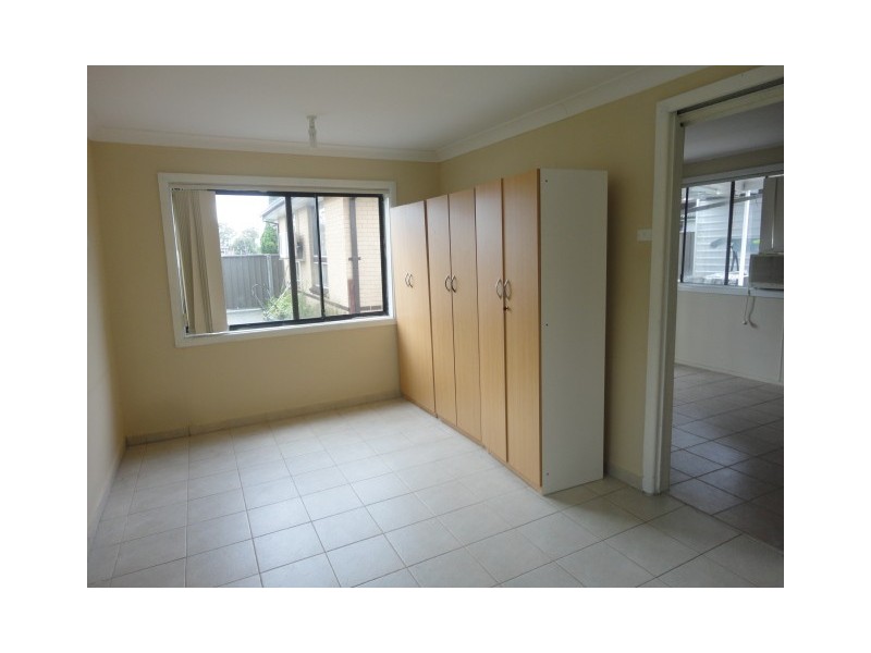 Fairfield West NSW 2165