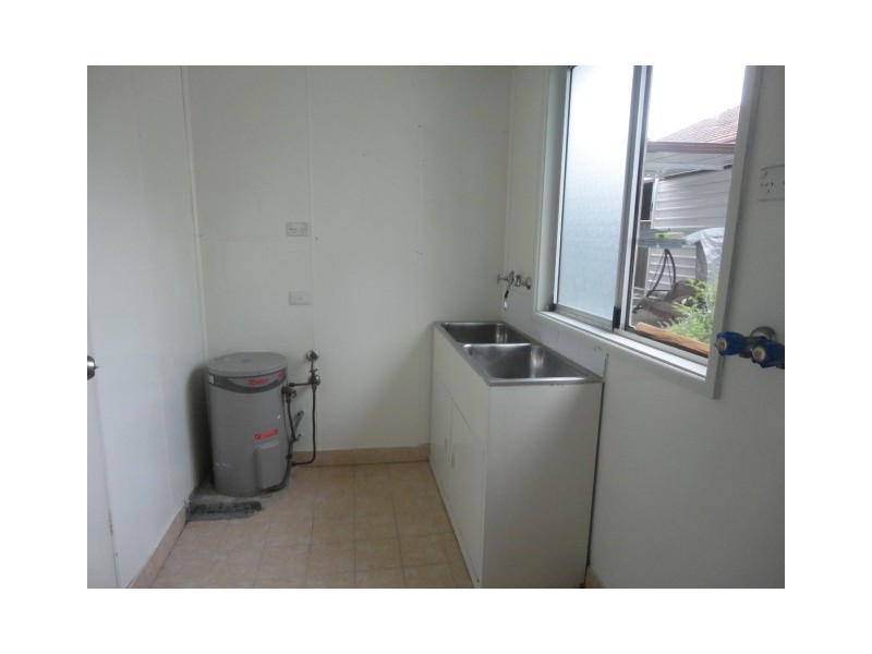 Fairfield West NSW 2165