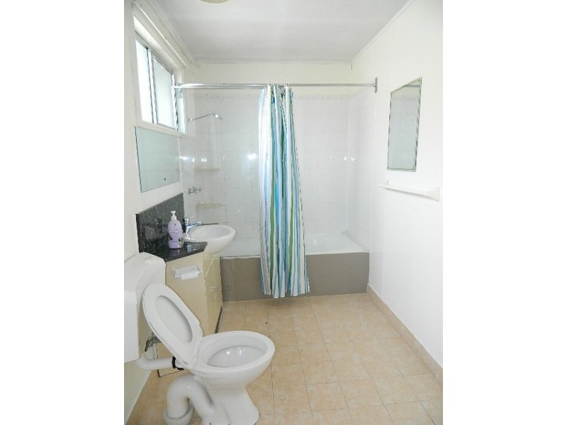 Fairfield West NSW 2165