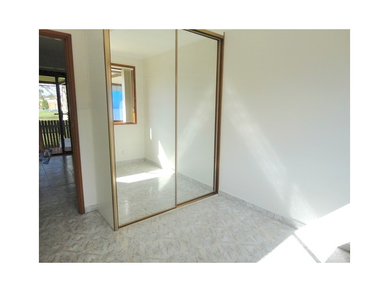 Edensor Park NSW 2176